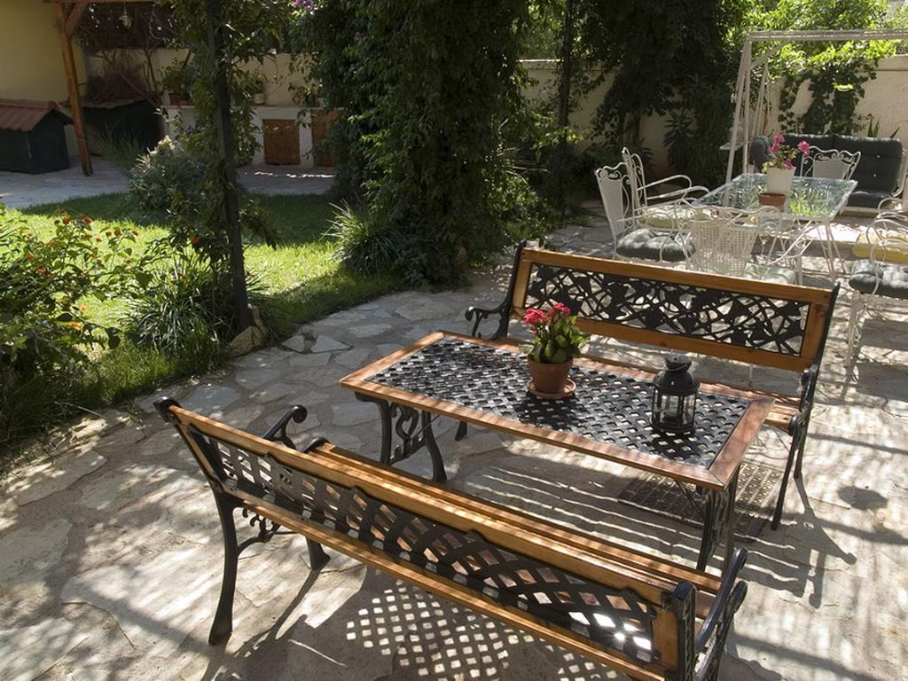 Meliti Guesthouse Akrata Luaran gambar